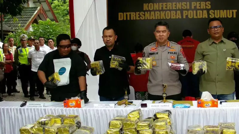 Polda Sumut Sita 100 Kg Sabu dari Pasutri di Pelabuhan Merak
